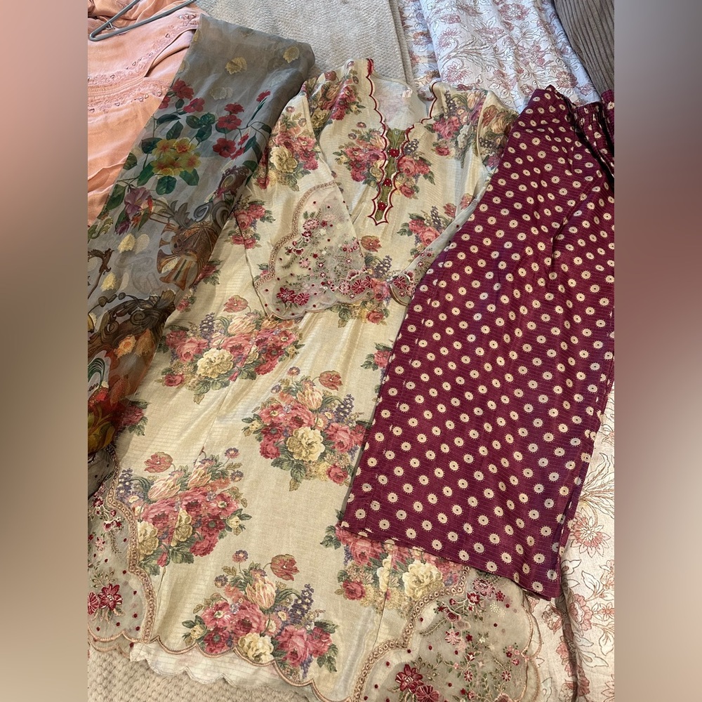 ETHNIC Pakistani Raw Silk Shirt + Pants - Size L